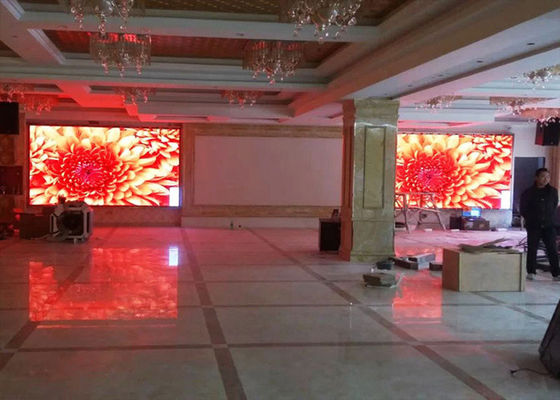 Novastar System 4mm Led Screen , SMD2121 1R1G1B Commercial Led Display Screen