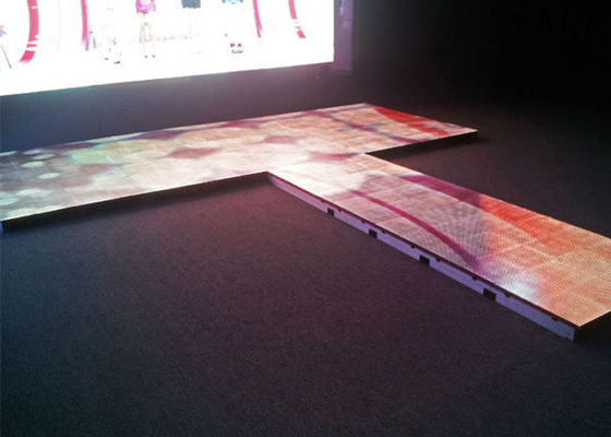 P5.95 1200Nits Led Video Dance Floor , 1000x500mm Front Service Led Display